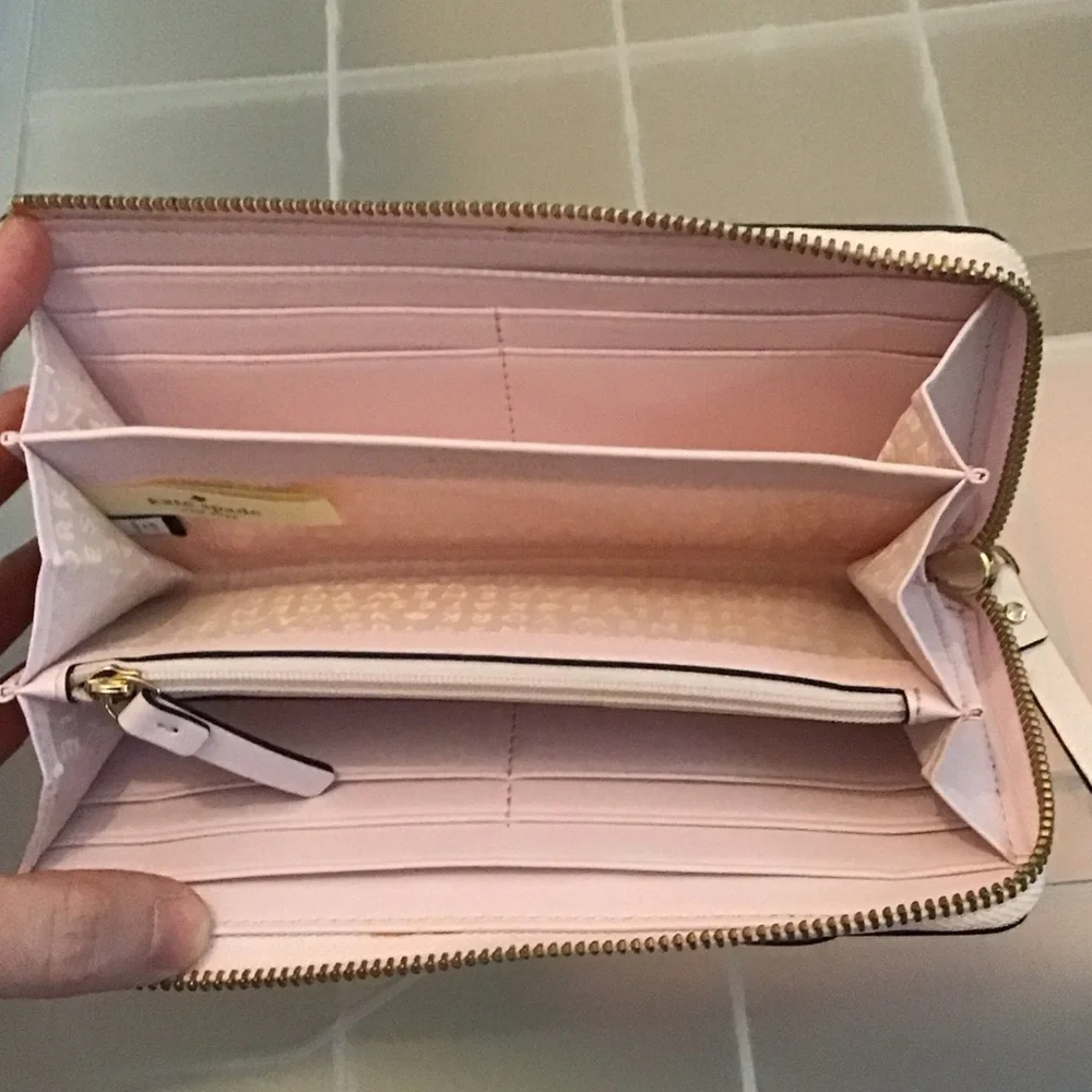 Kate Spade Blush Bow Wallet - Picture 7 of 12
